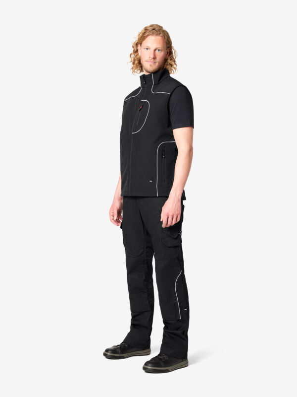 FHB MARTIN Softshell-Weste 78517Martin78517MartinModel-1.jpg