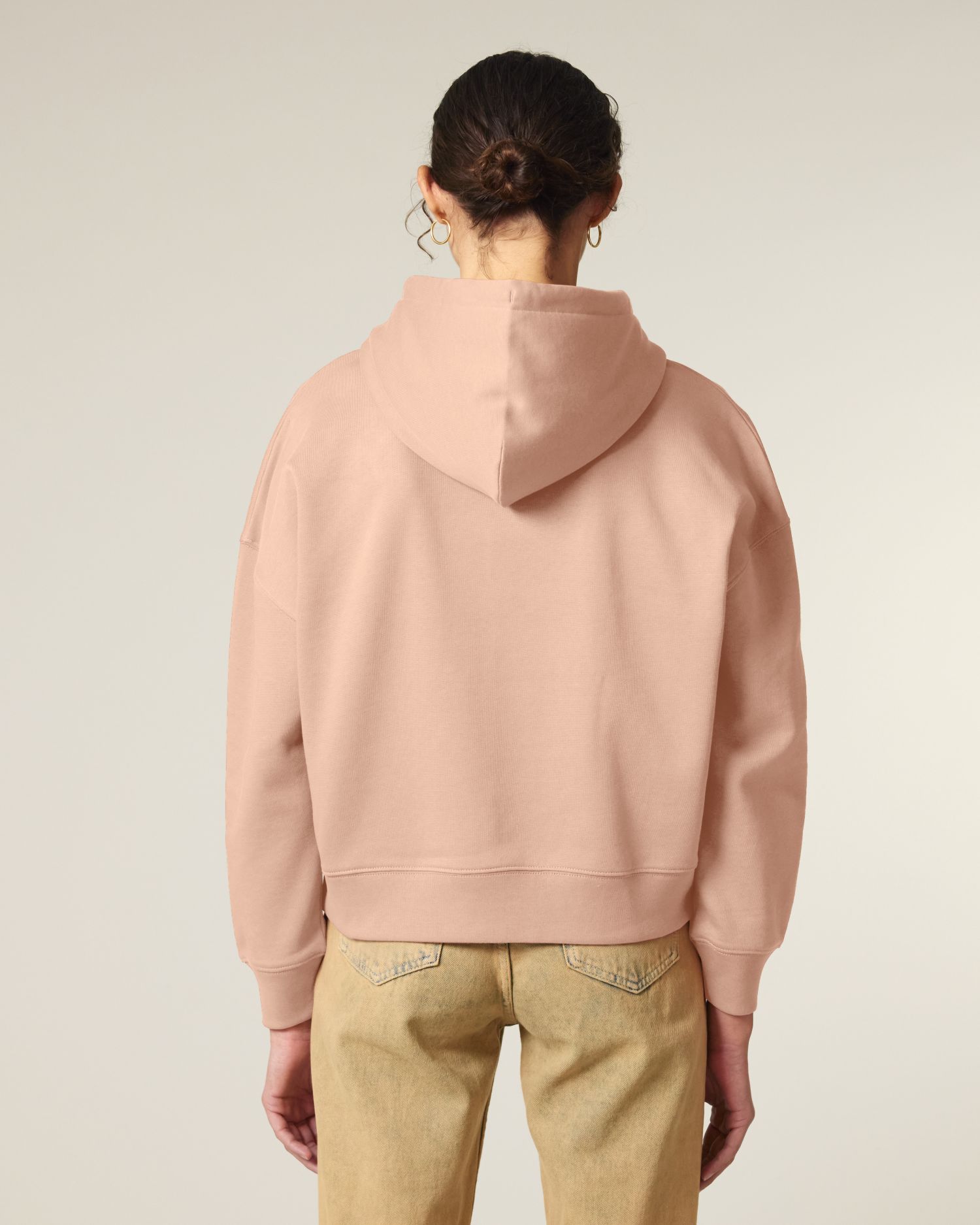 Stella Nora Back Main