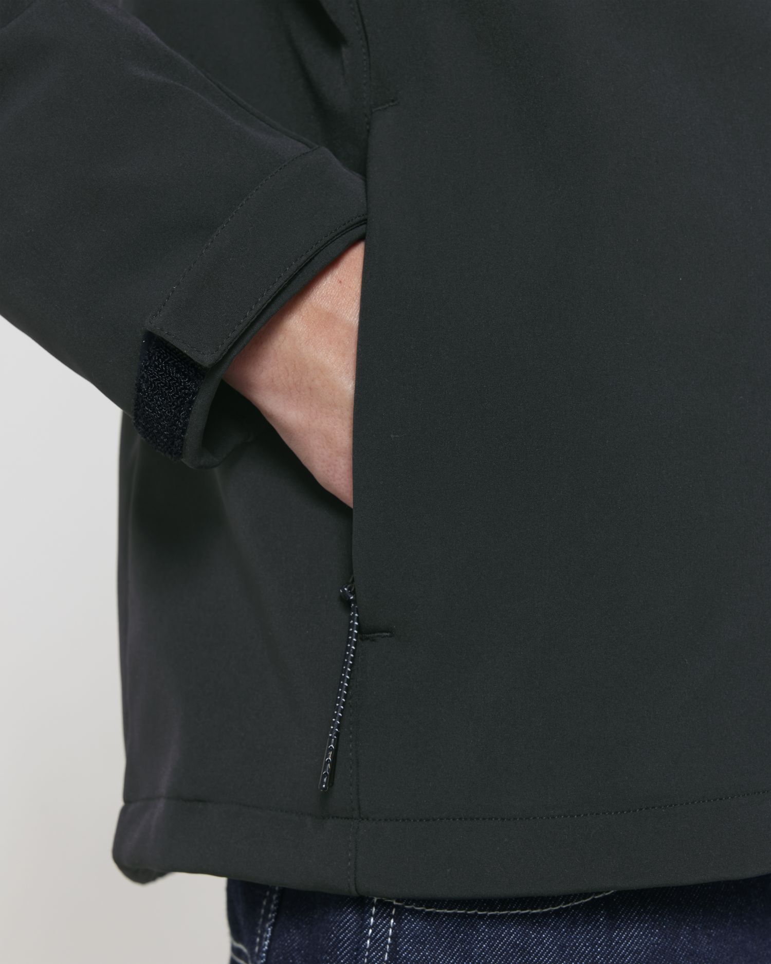 Stanley Discoverer Front Detail