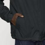 Coacher Front Detail