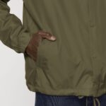 Coacher Front Detail