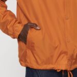 Coacher Front Detail