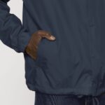 Coacher Front Detail