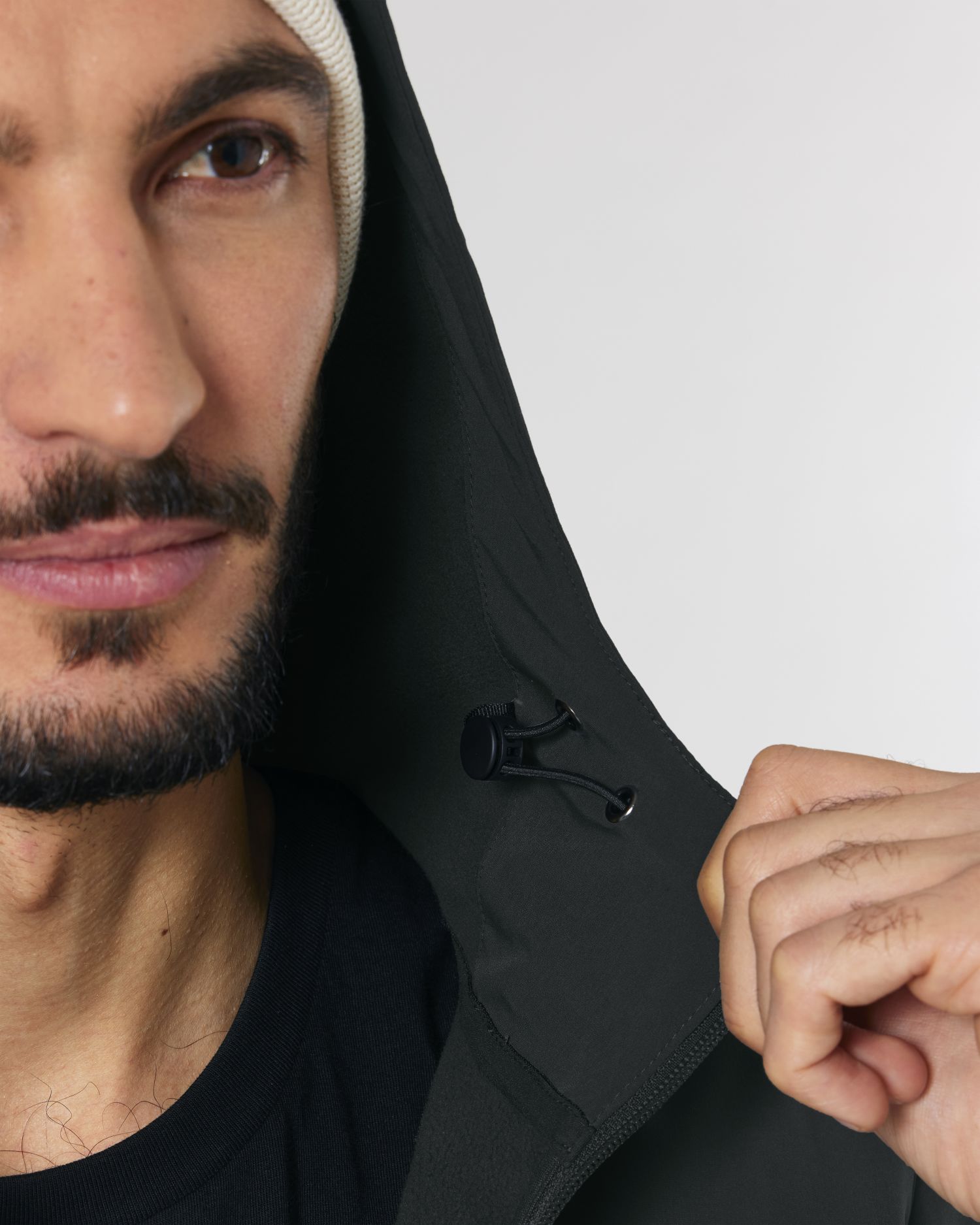 Stanley Discoverer Front Detail