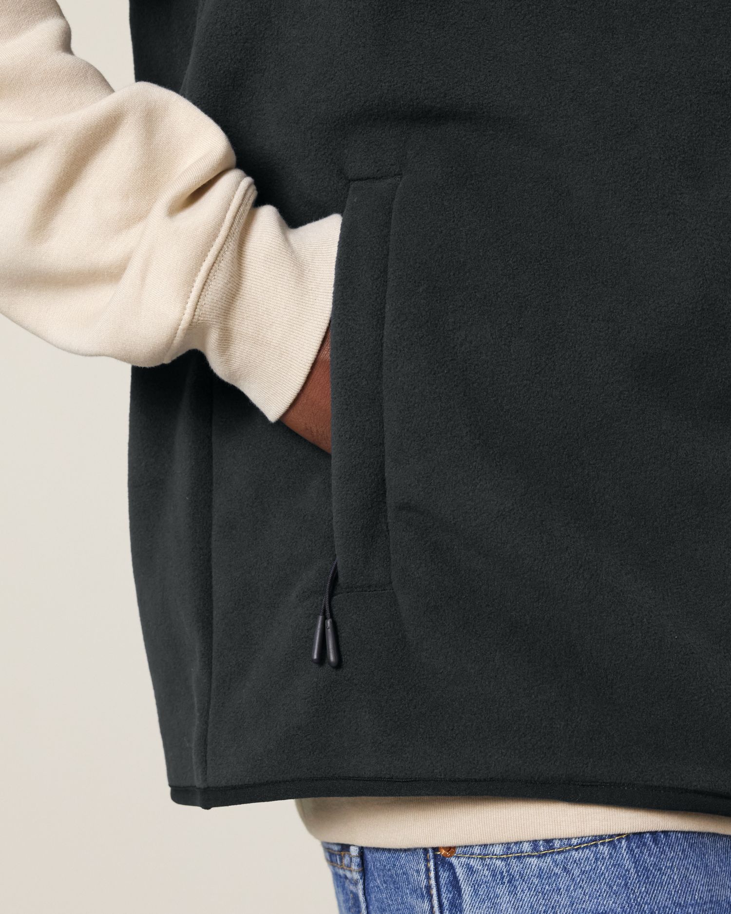 Stanley Quester Front Detail