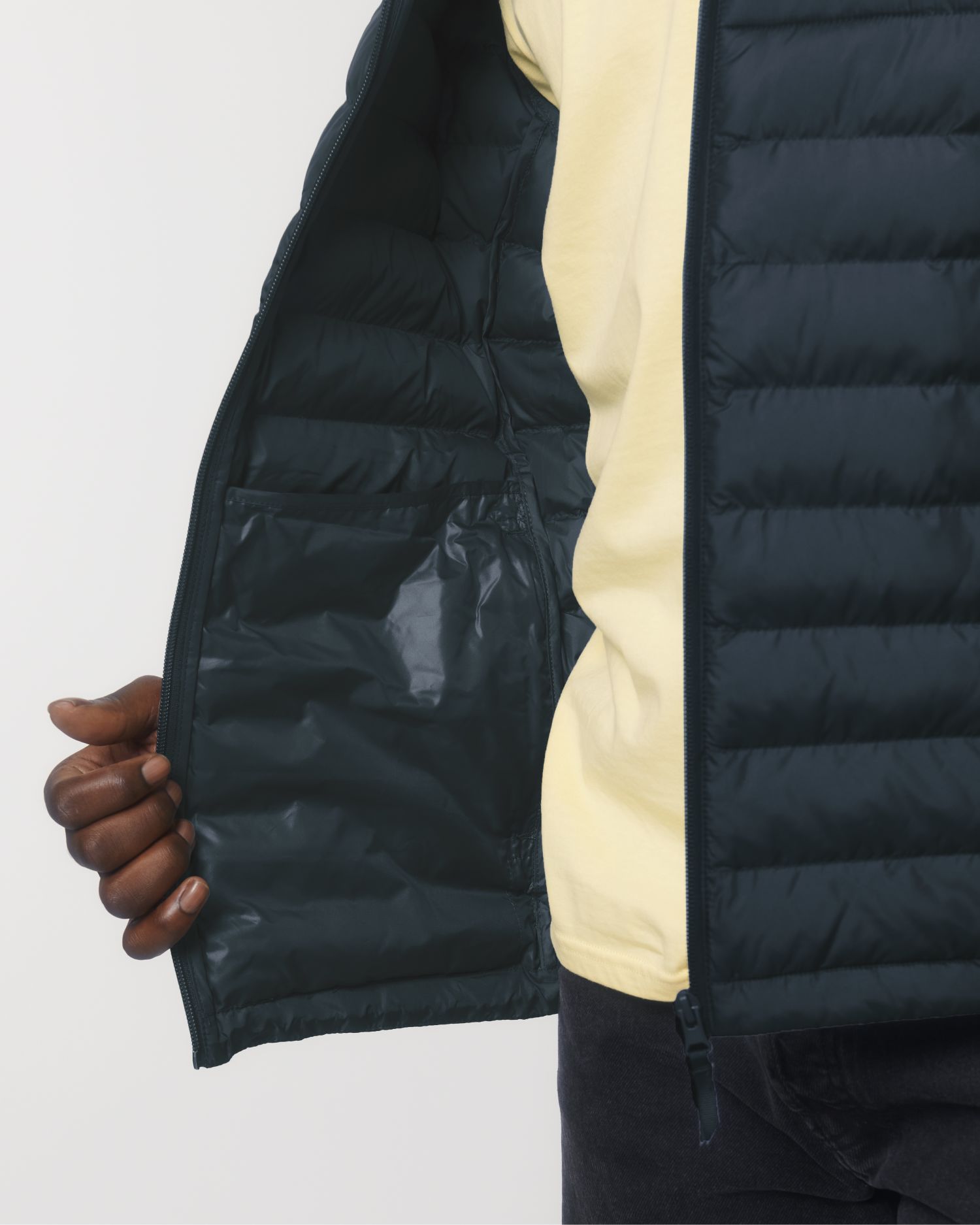 Stanley Voyager Front Detail