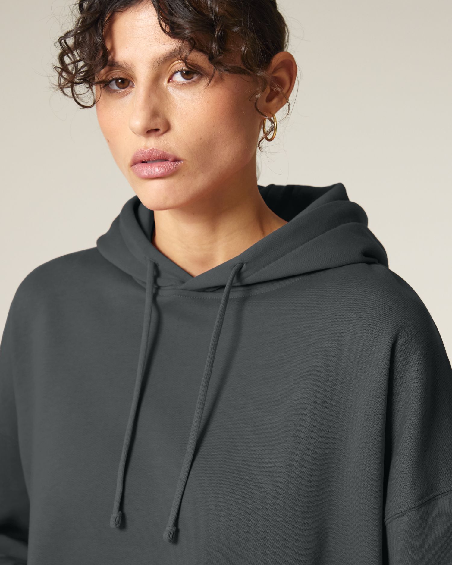 Stella Nora Front Detail