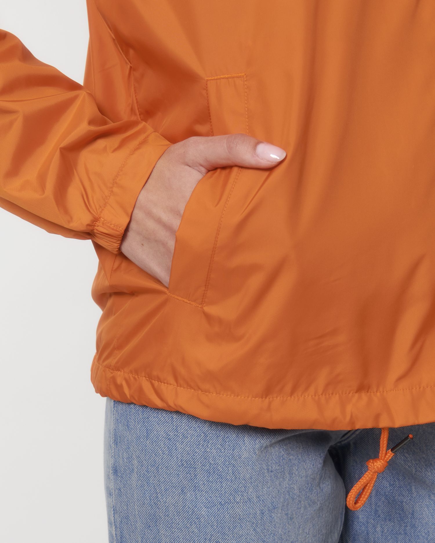 Coacher Front Detail