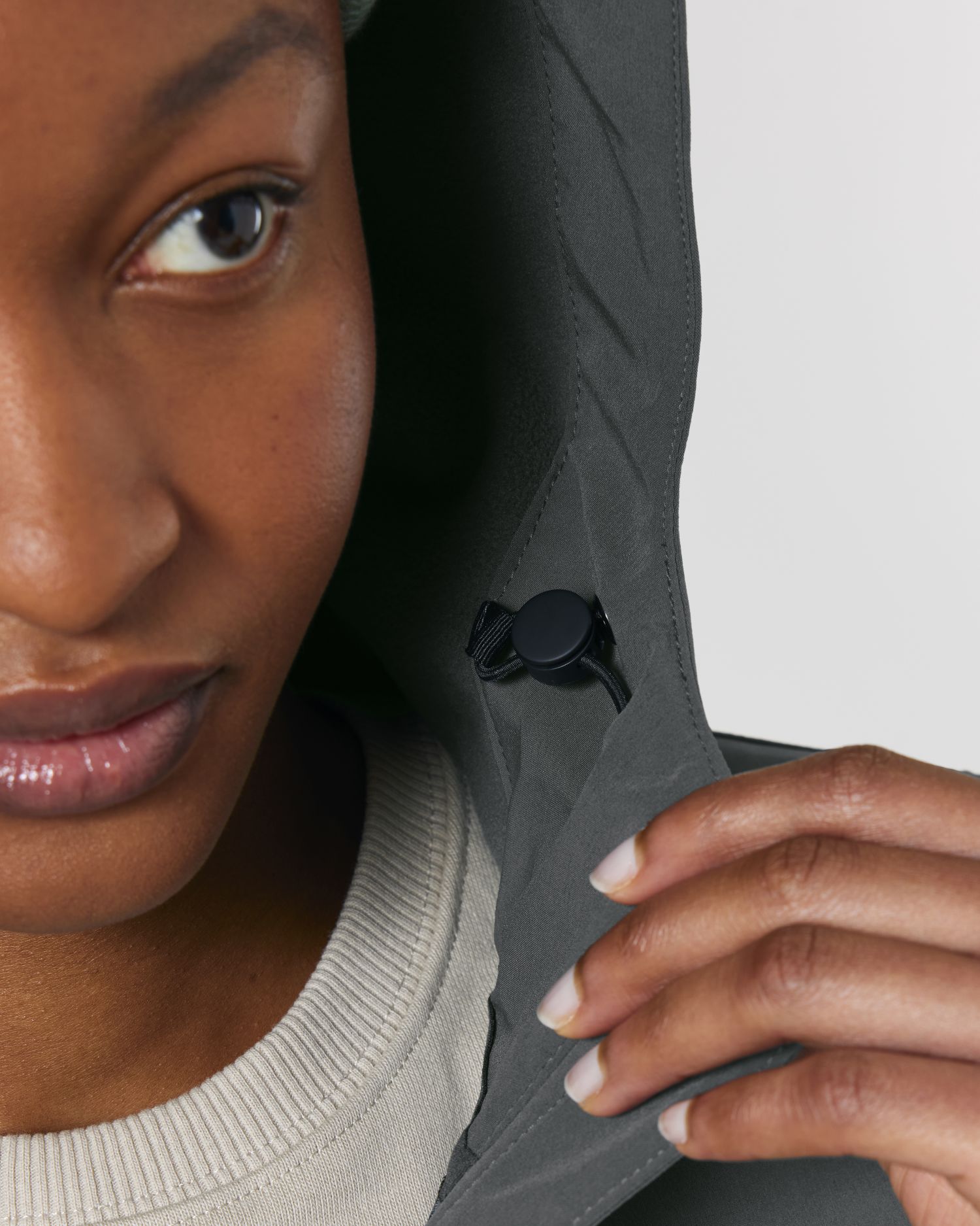 Stella Discoverer Front Detail