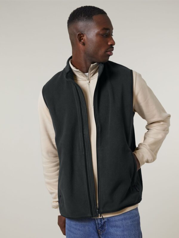 Stanley Quester Front Main